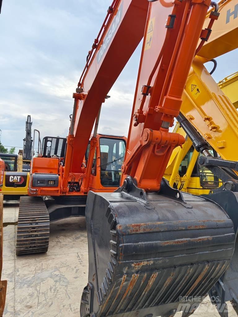Doosan DX 225 LC-9C Paletli ekskavatörler