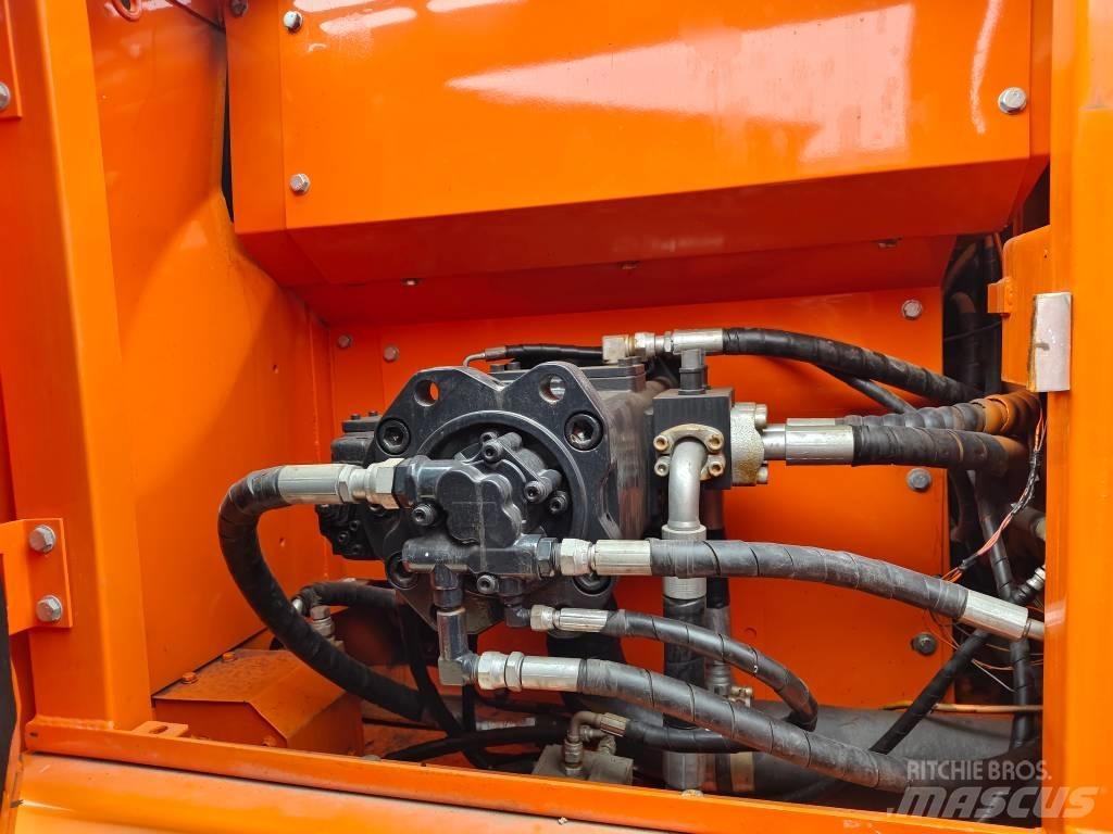 Doosan DX 225 LC-9C Paletli ekskavatörler