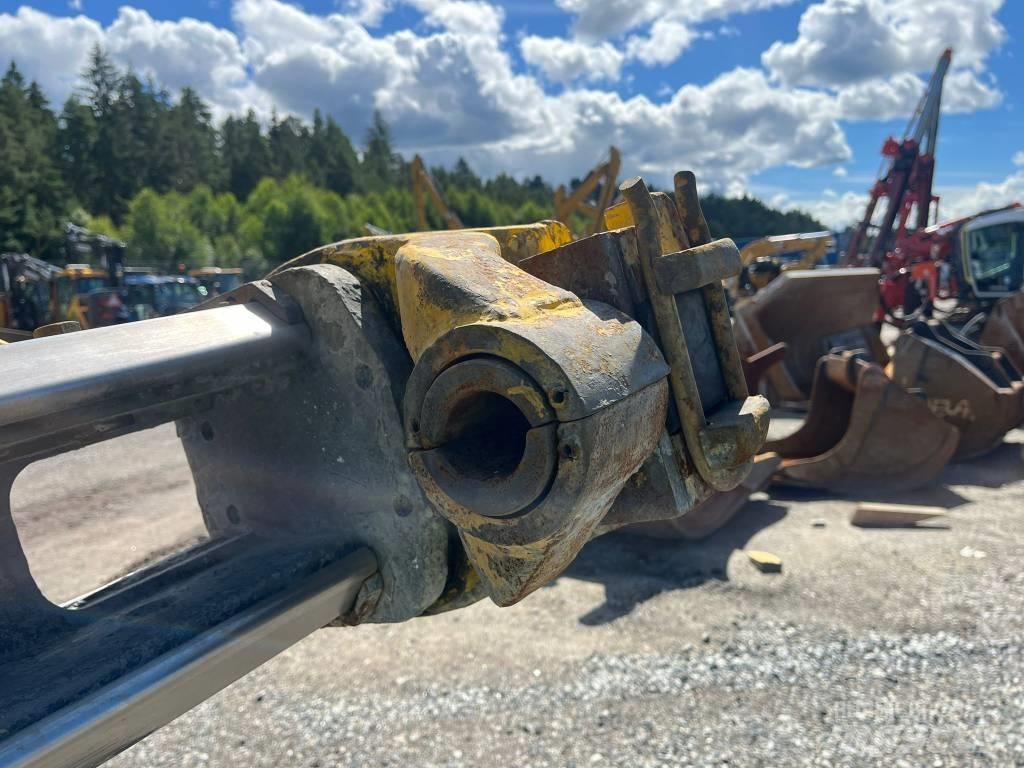 Atlas Copco XE3 C30 Tünel açma ve yer altı maden sondaj makineleri