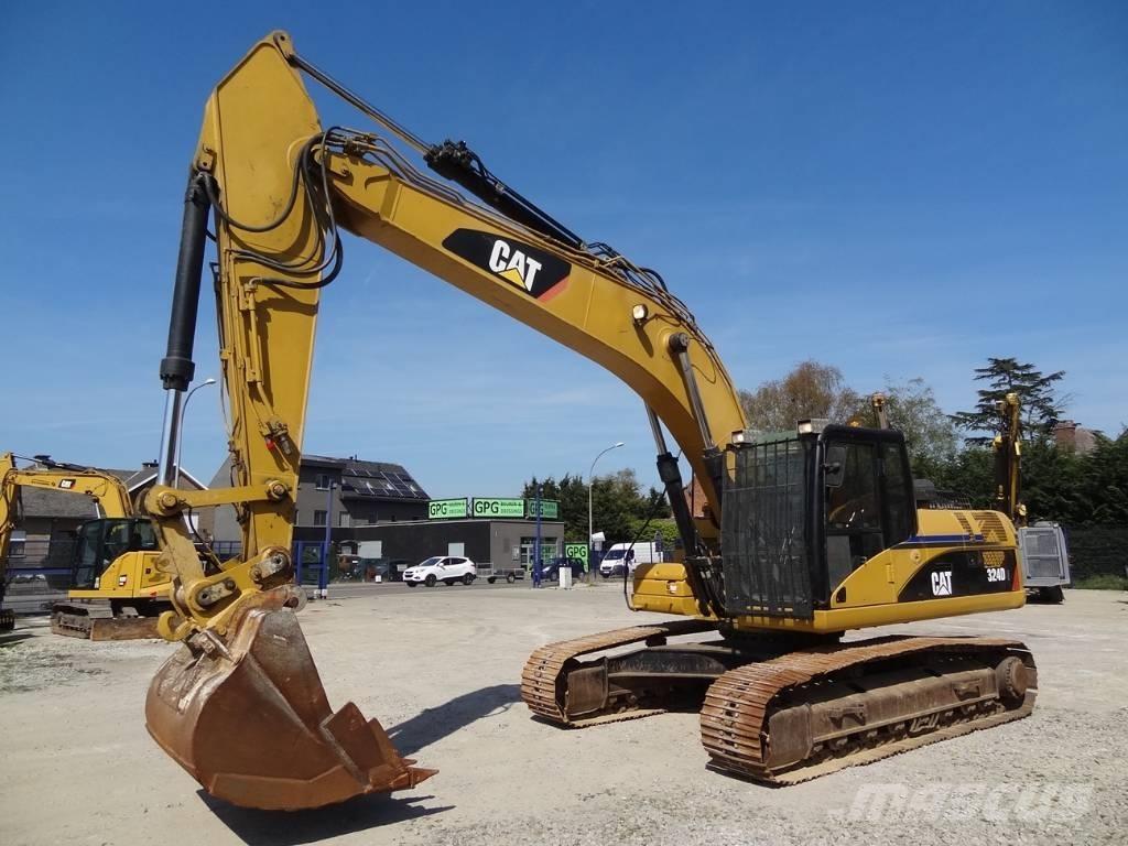 CAT 324 D L Paletli ekskavatörler