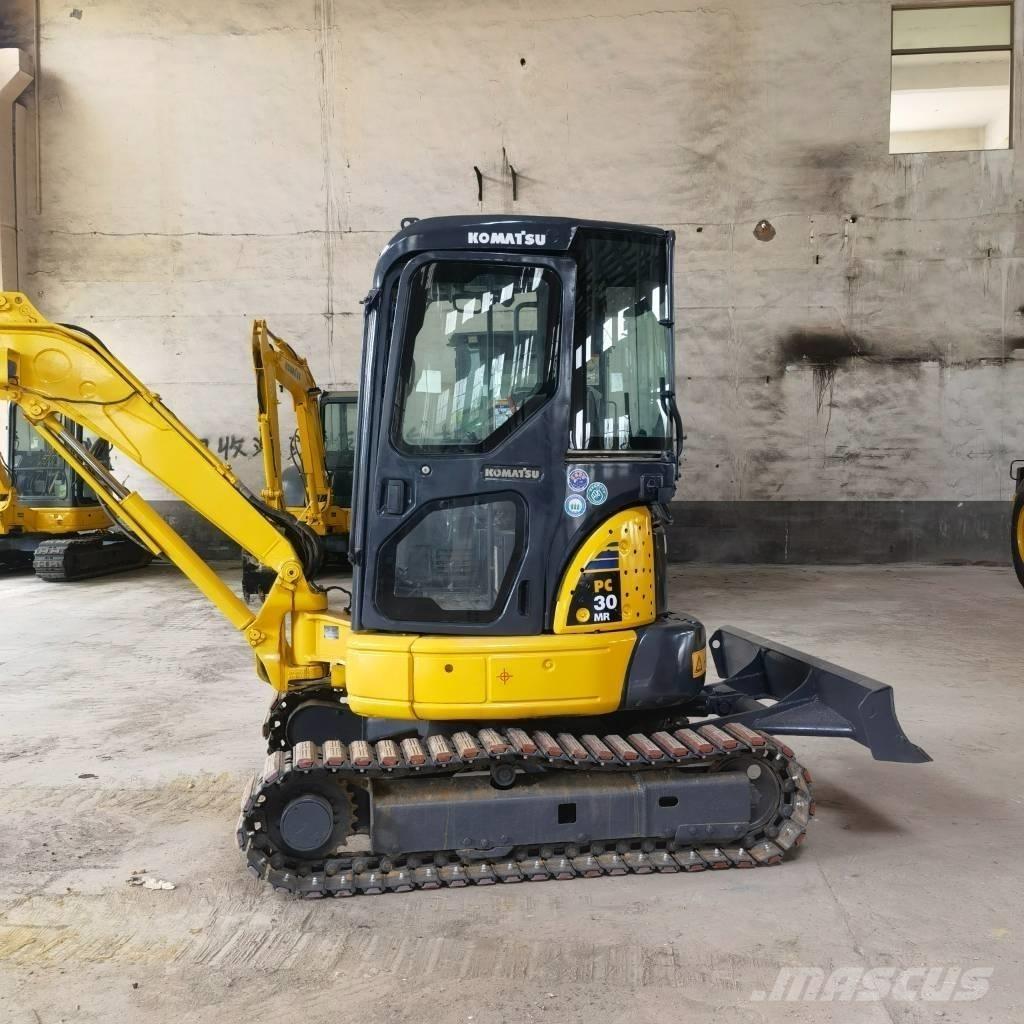 Komatsu PC30 Paletli ekskavatörler