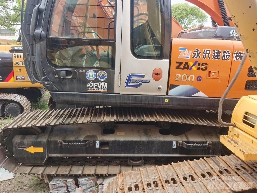 Hitachi ZX 200 Paletli ekskavatörler
