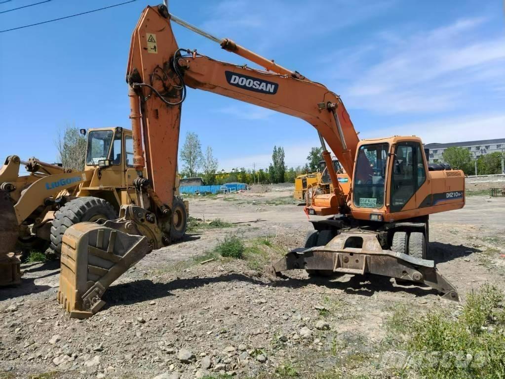 Doosan DH210W-7 Lastik tekerli ekskavatörler