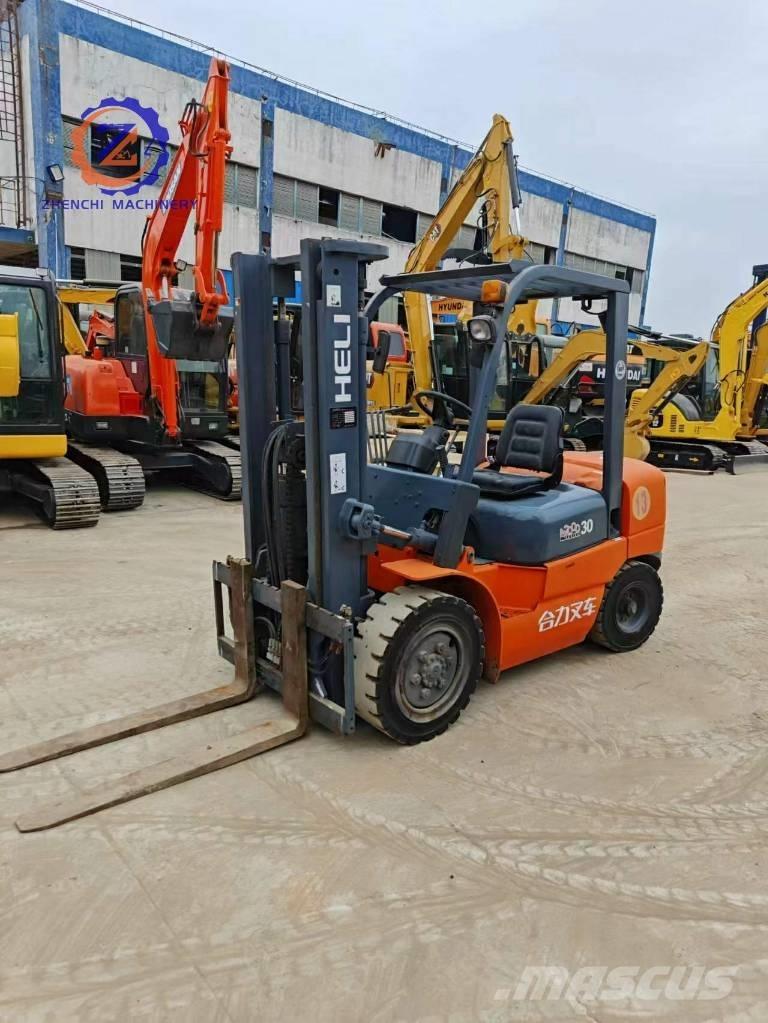 Heli CPCD 30 Dizel forkliftler