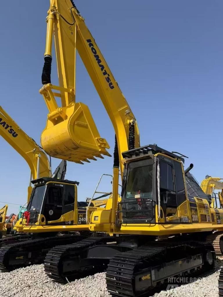 Komatsu 200-8 Paletli ekskavatörler