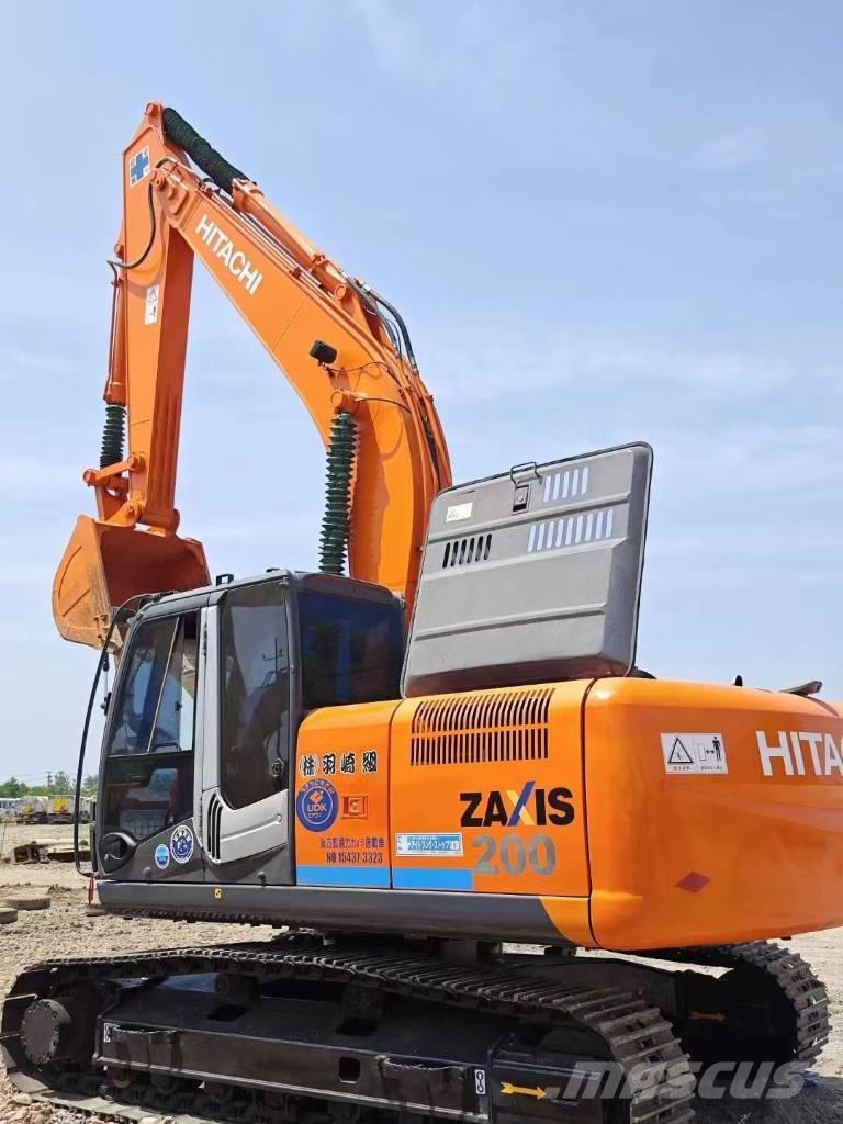 Hitachi ZX200 Paletli ekskavatörler