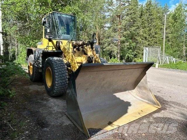 Komatsu WA 180-3 Tekerlekli yükleyiciler