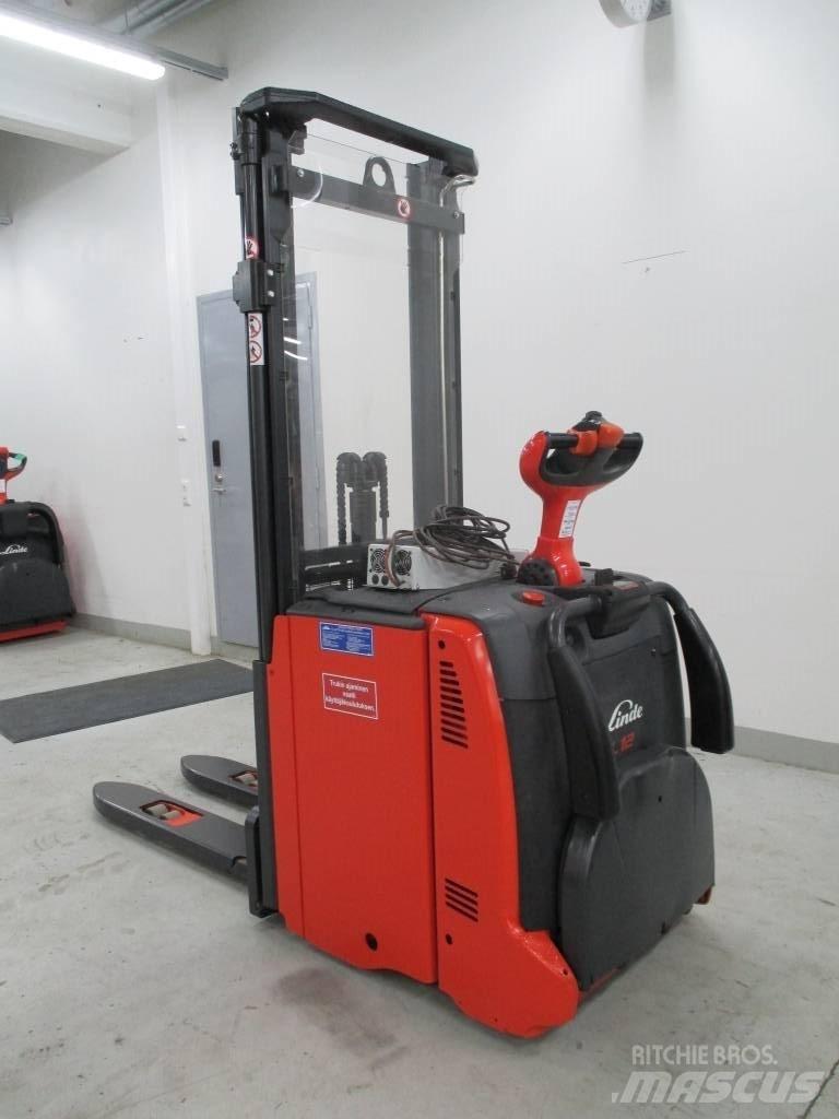 Linde L 12 AP Akülü depo ekipmanları