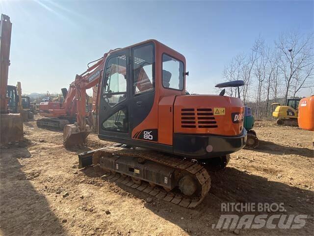 Doosan DX80 Mini ekskavatörler, 7 tona dek