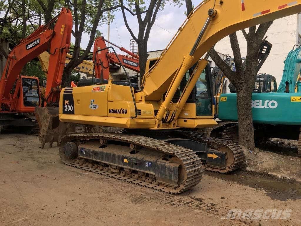 Komatsu PC 200-8 Paletli ekskavatörler
