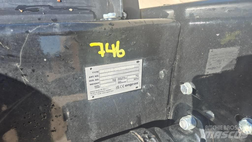 Engcon sweeper Cadde süpürücüler