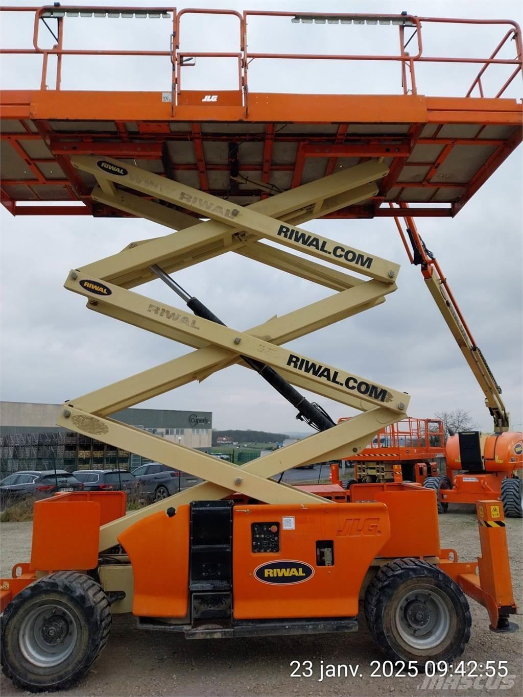 JLG 3394RT Makasli platformlar