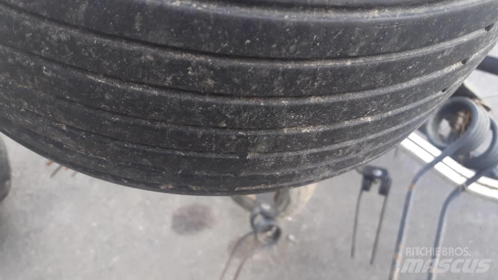 Vicon 1124C Kombine tirmiklar
