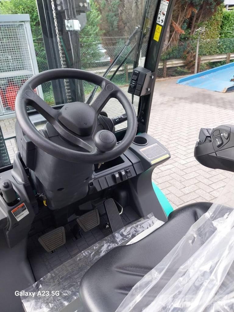 Mitsubishi FG 25 N LPG'li forkliftler
