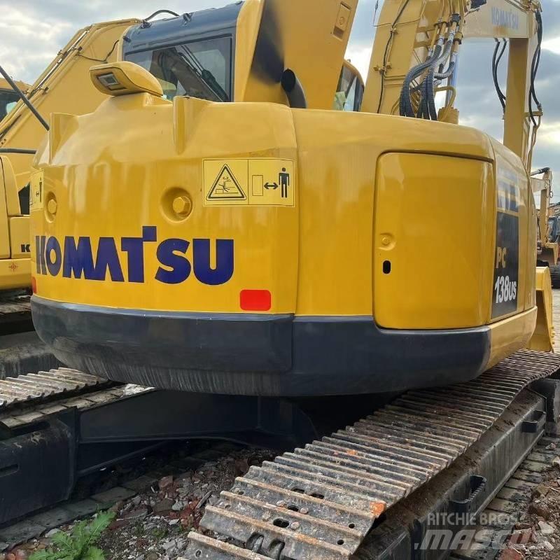 Komatsu PC 138 Paletli ekskavatörler