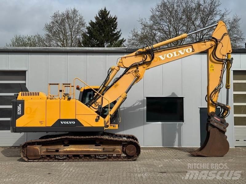 Volvo EC 250 ENL Paletli ekskavatörler