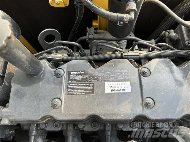 Komatsu PC210-8 Paletli ekskavatörler