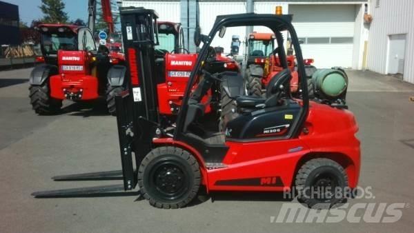 Manitou MI30G ST5 Arazi tipi forklift