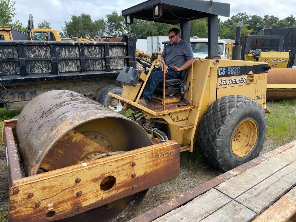 CAT CS-563C Tek tamburlu silindirler