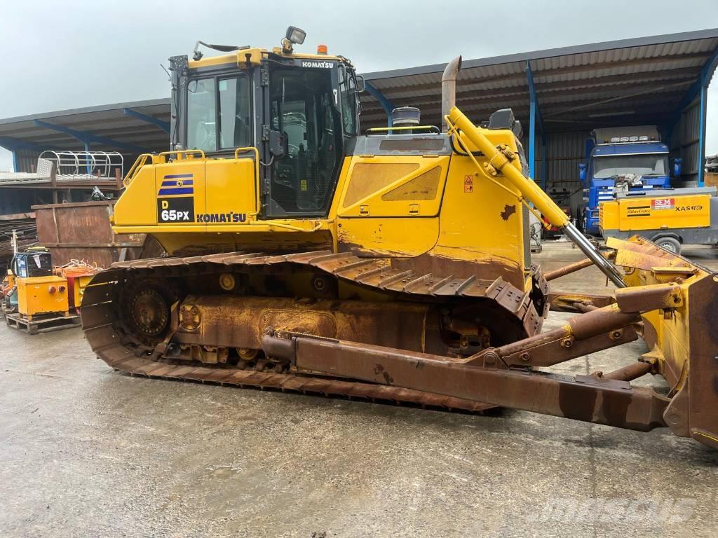 Komatsu 65 PX-17 Paletli dozerler