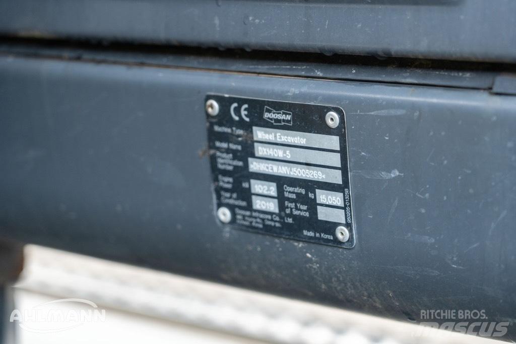 Doosan DX140W-5 Lastik tekerli ekskavatörler