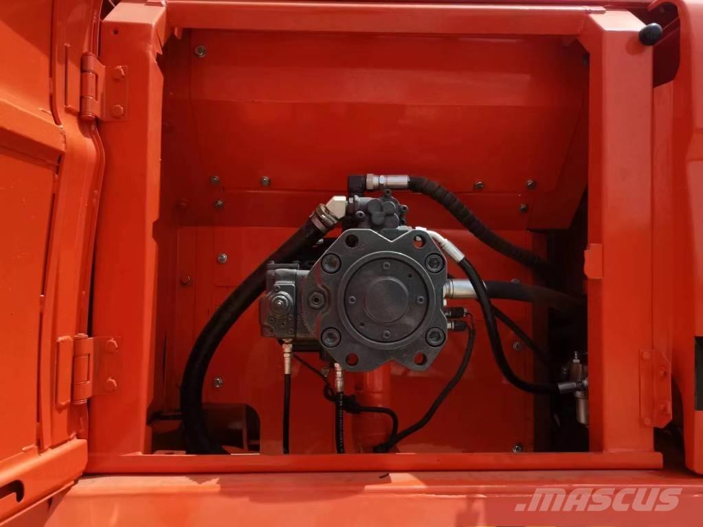 Doosan DX 300 Paletli ekskavatörler