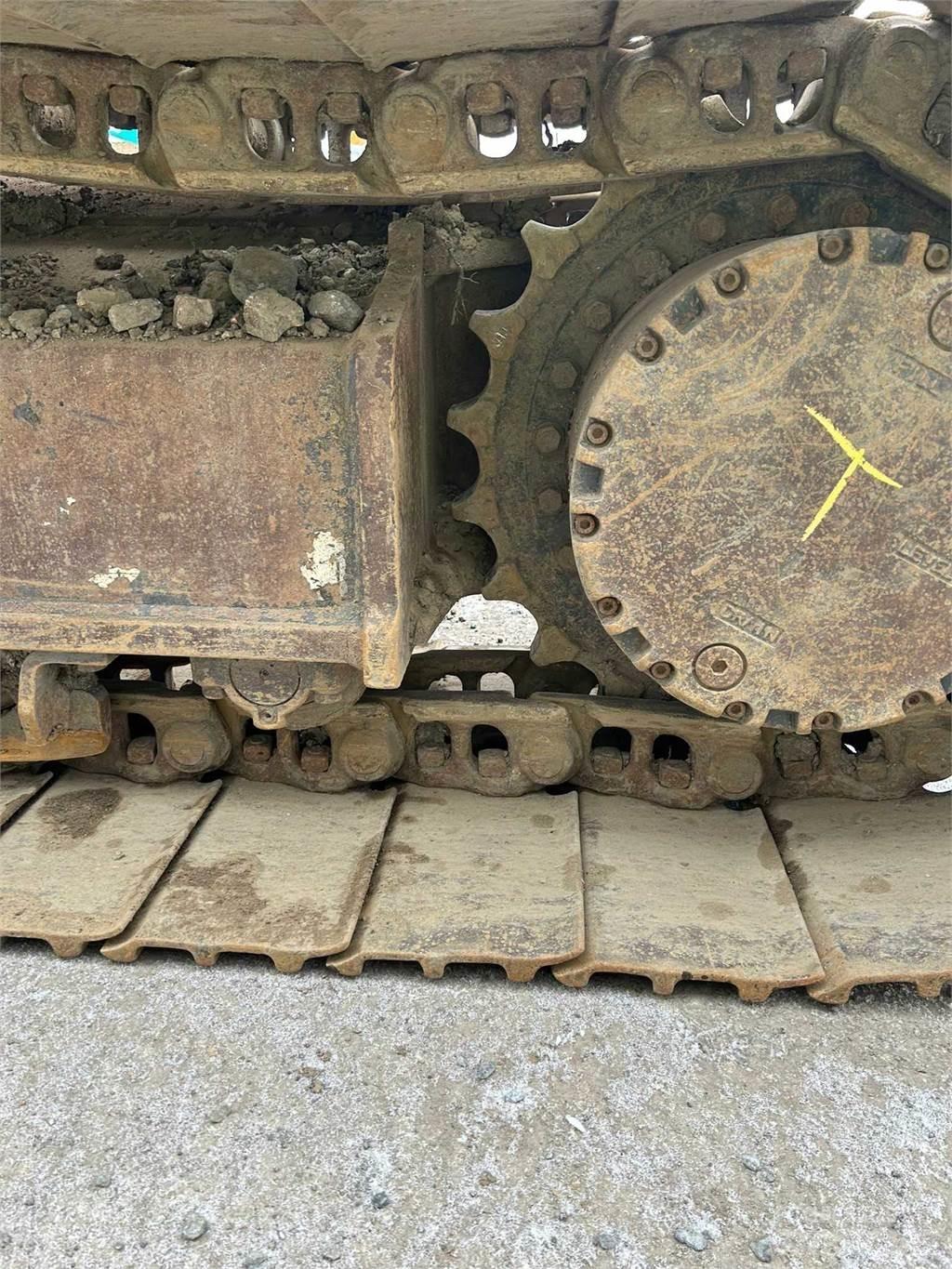 CASE CX210D Paletli ekskavatörler