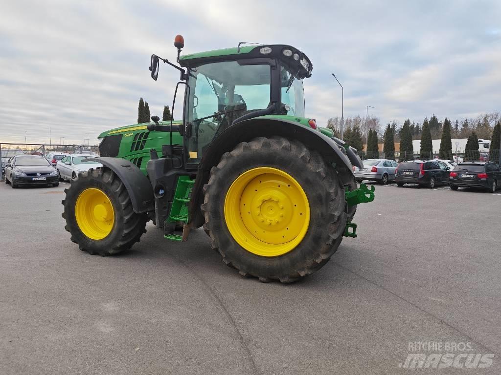 John Deere 6215 R Traktörler