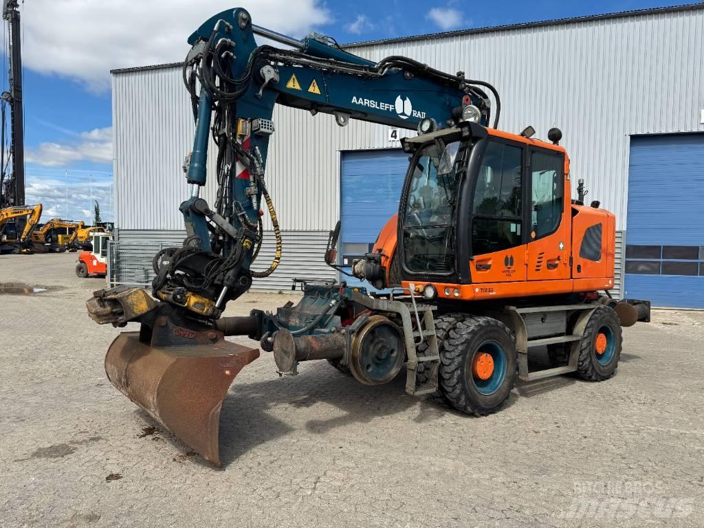 Liebherr A 924 Rail Lastik tekerli ekskavatörler