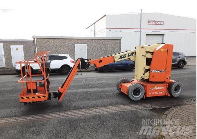 JLG E 300 AJP Körüklü personel platformları