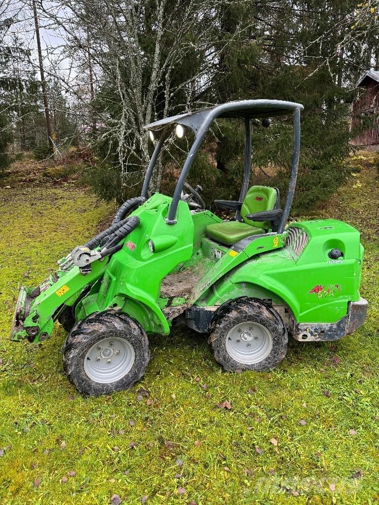 Avant 528 Çok amaçlı yükleyiciler