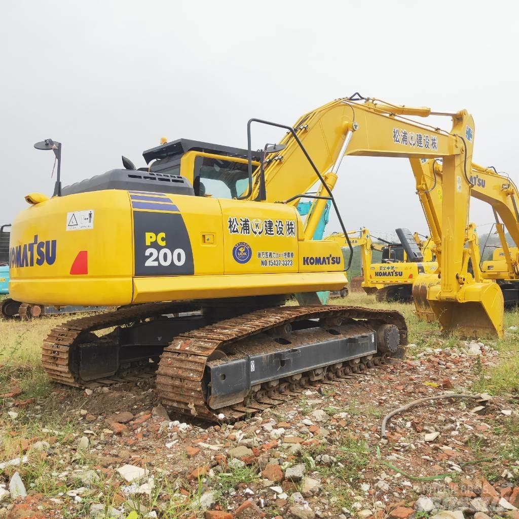 Komatsu PC200-8 Paletli ekskavatörler
