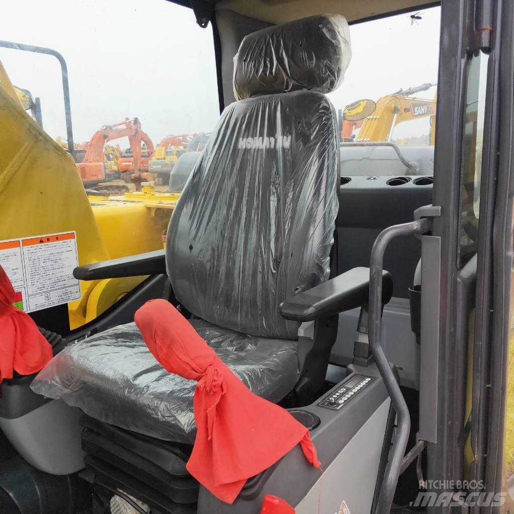 Komatsu PC200-8 Paletli ekskavatörler