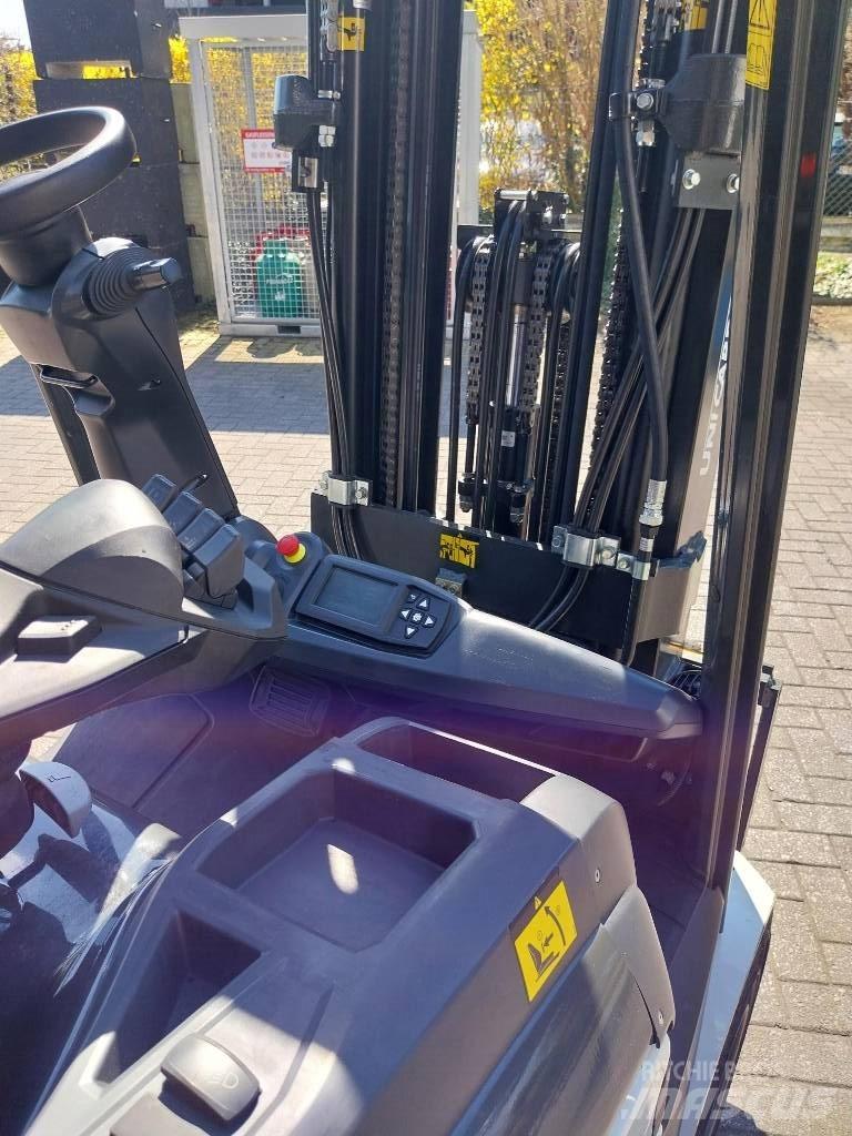 UniCarriers MX 25 Elektrikli forkliftler