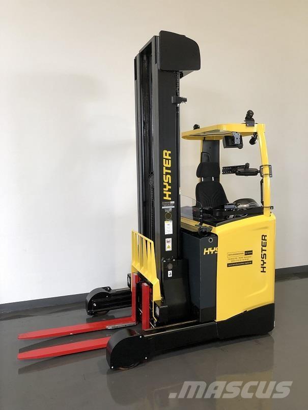 Hyster R1.6 Reach truck - depo içi istif araçları