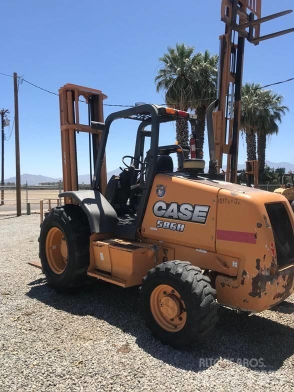CASE 586H Arazi tipi forklift