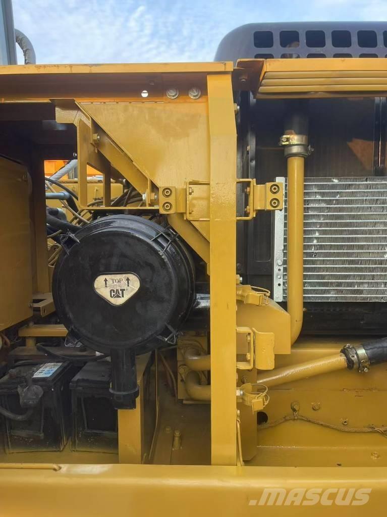 CAT 320 B Paletli ekskavatörler