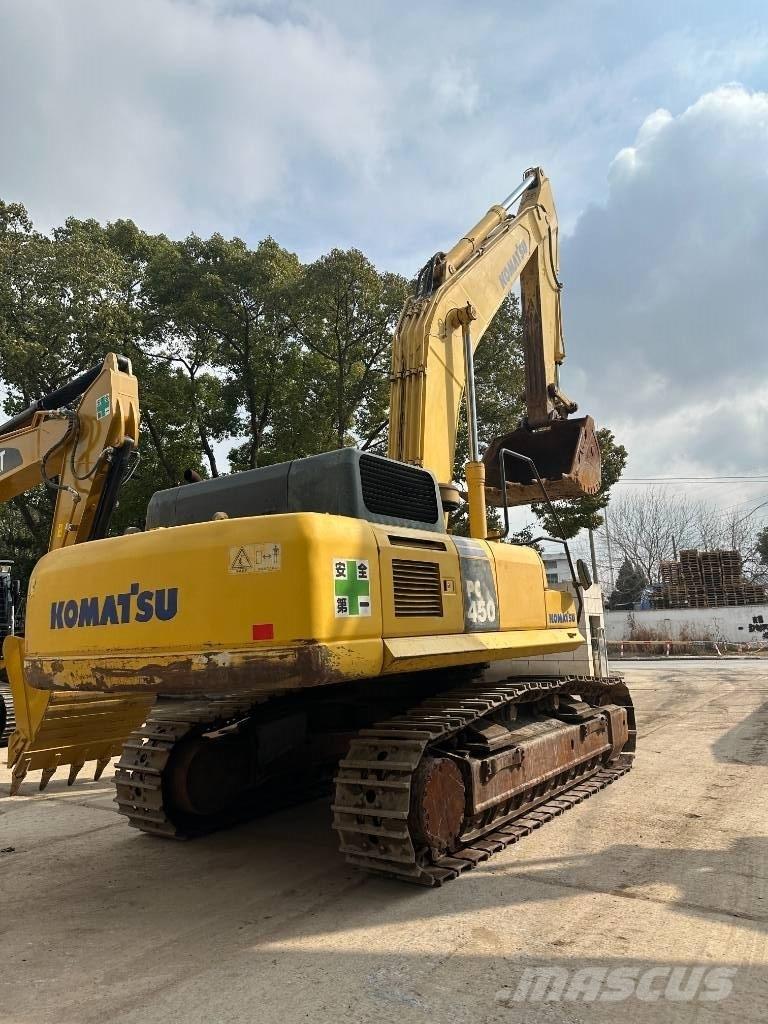 Komatsu PC 450-8 Paletli ekskavatörler