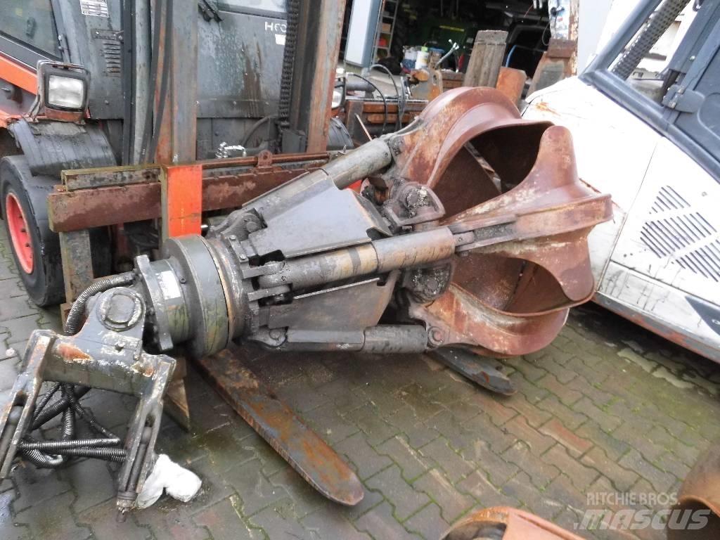 Fuchs MHL 320 Atık taşıma araçları