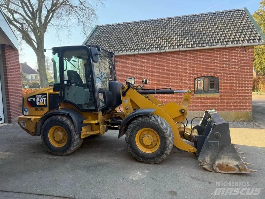 CAT 907M Tekerlekli yükleyiciler