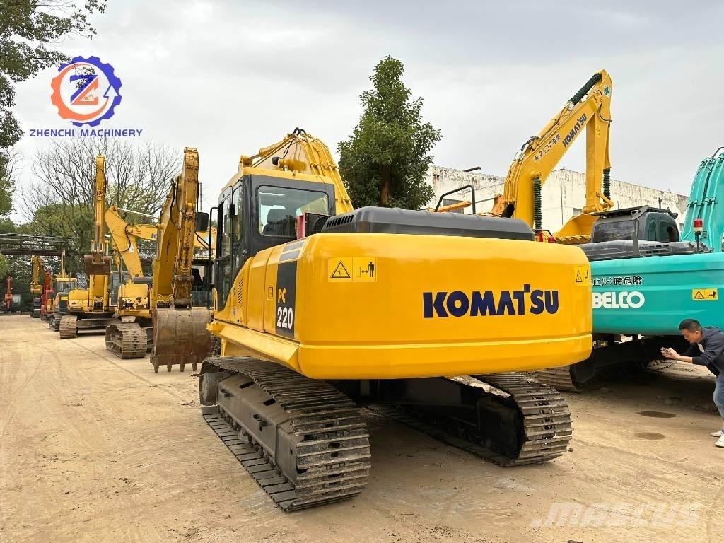Komatsu PC 220-7 Paletli ekskavatörler
