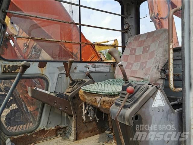 Hitachi EX200-1 Paletli ekskavatörler