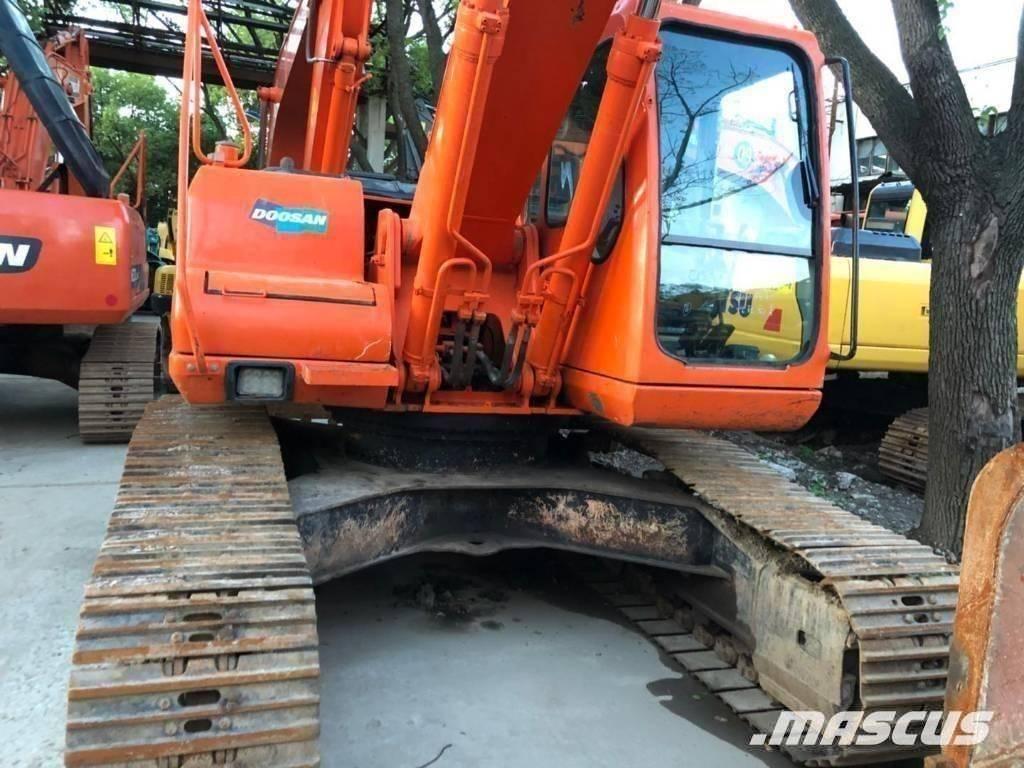 Doosan 220-7 Paletli ekskavatörler