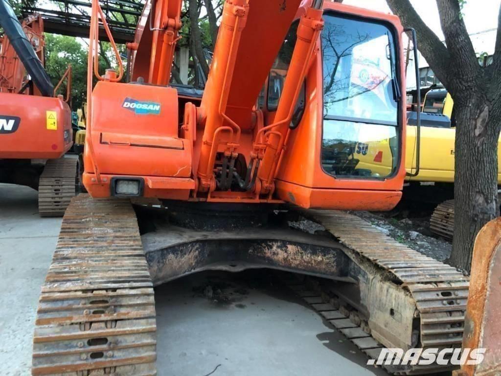 Doosan 220-7 Paletli ekskavatörler