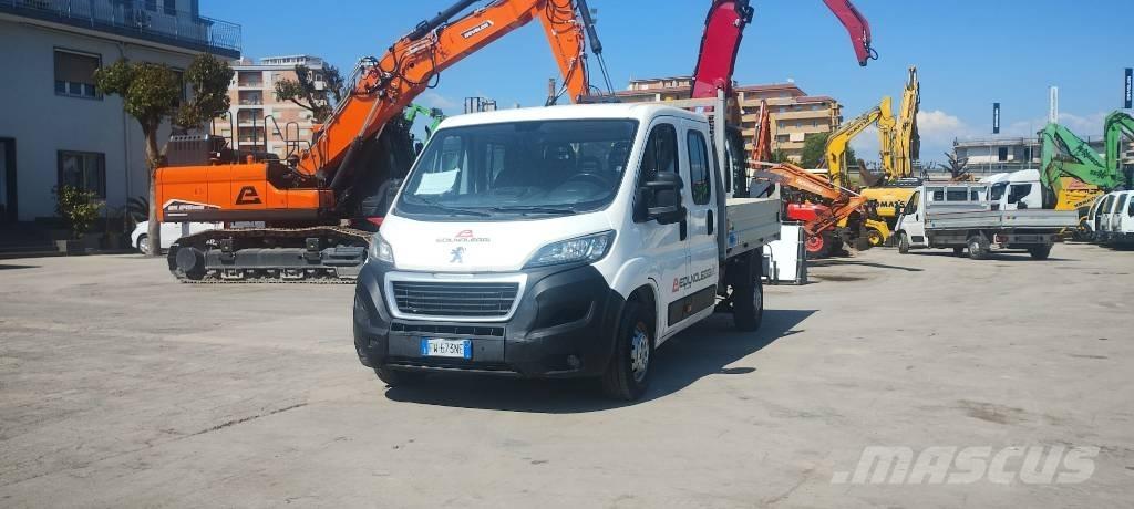 Peugeot Boxer Kapali kasa kamyonetler