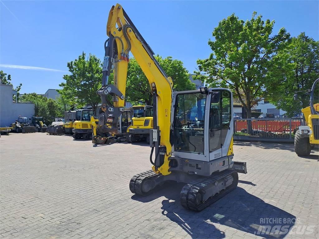 Wacker Neuson ET42 Paletli ekskavatörler
