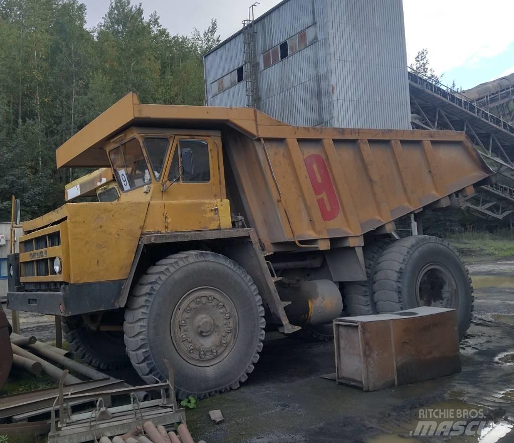 Belaz 7523 Yol disi kaya kamyonu