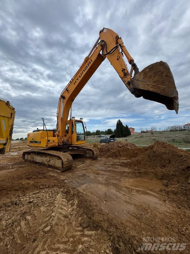 Hyundai R250LC Paletli ekskavatörler