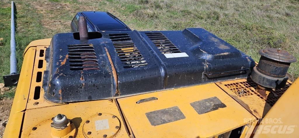 Hyundai R250LC Paletli ekskavatörler