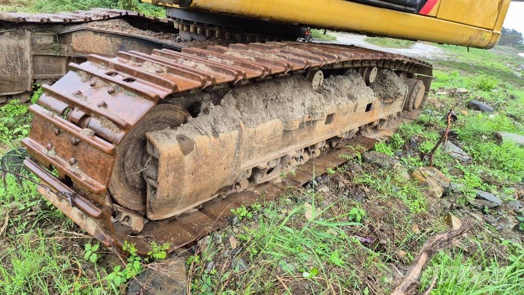 CAT 329 D L Paletli ekskavatörler